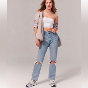 Abercrombie 90s Ultra High Rise Straight Ankle - Medium Light Wash